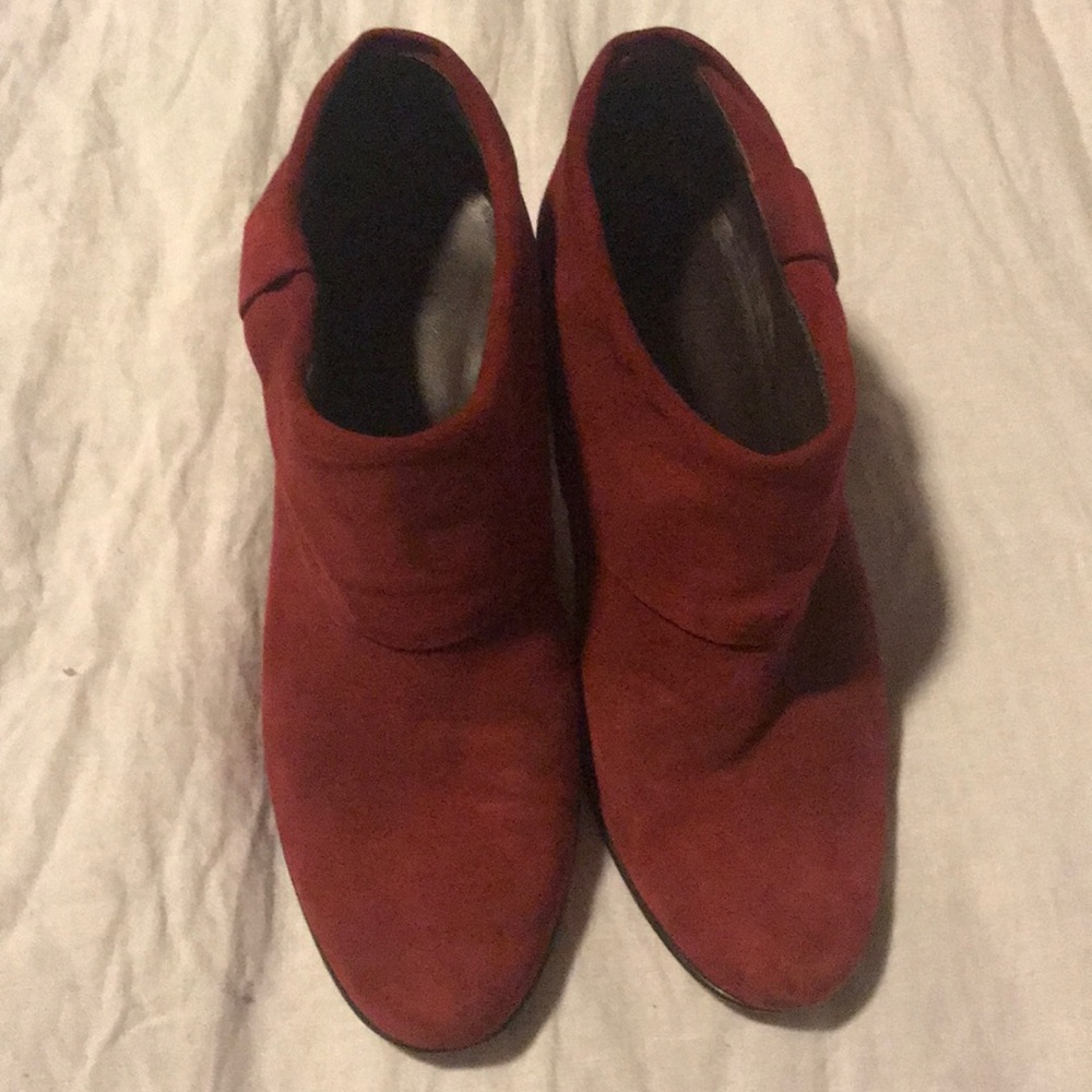 Kate Spade maroon suede booties